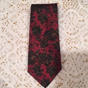 Guy Laroche Silk Tie.